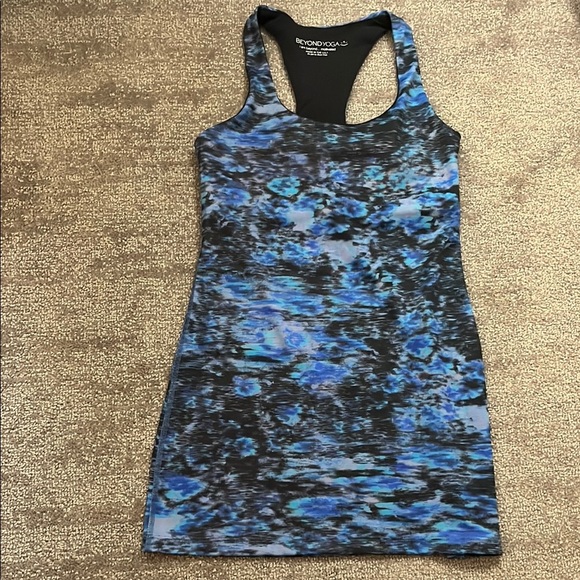 Beyond Yoga Razor Back Tank Size Small - Picture 1 of 7